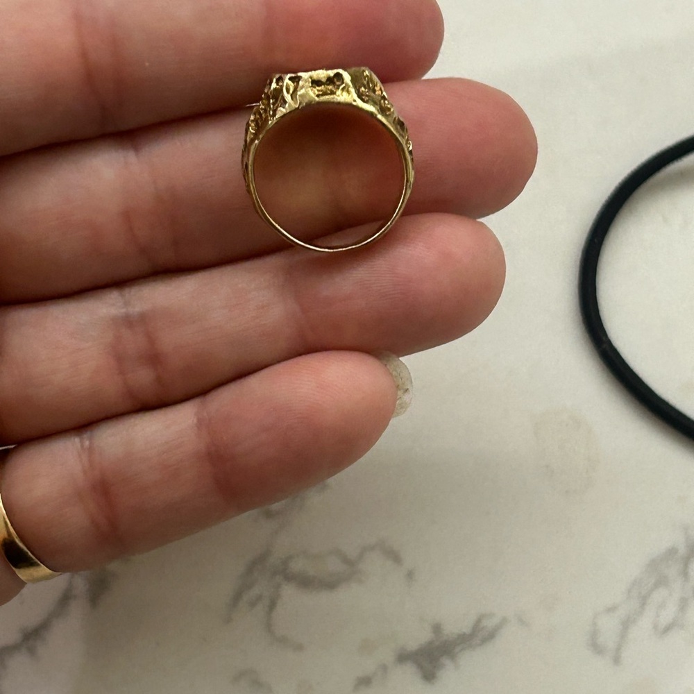 Gold Filigree Ring - Picture 2 of 6